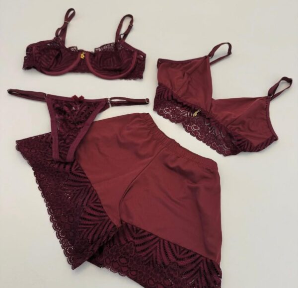 The Ultimate Set - Worn 12 Hours